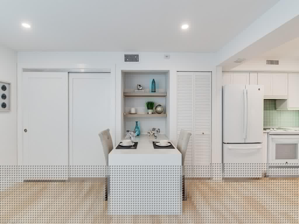 975 9th Ave S 8, Naples, FL 34102-7