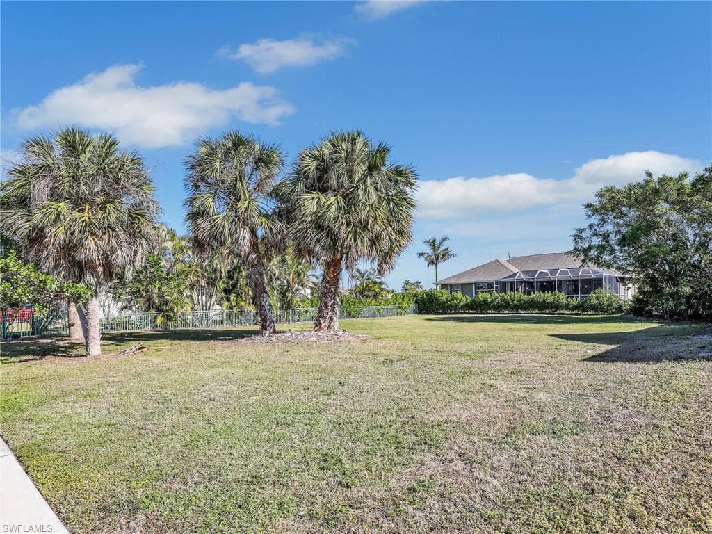 119 Bermuda Rd, Marco Island, FL 34145-4