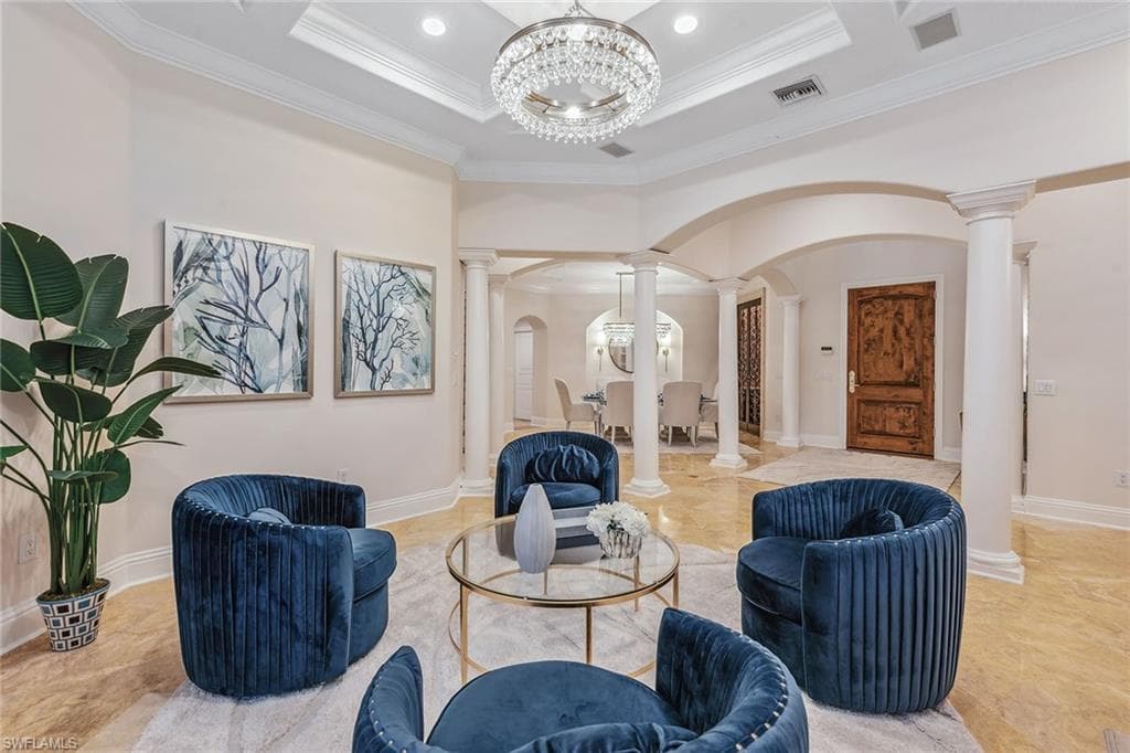 8604 Majorca Ln, Naples, FL 34114-9