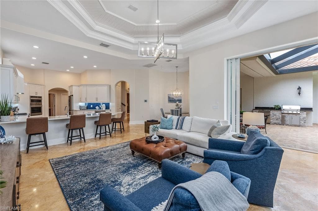 8604 Majorca Ln, Naples, FL 34114-12