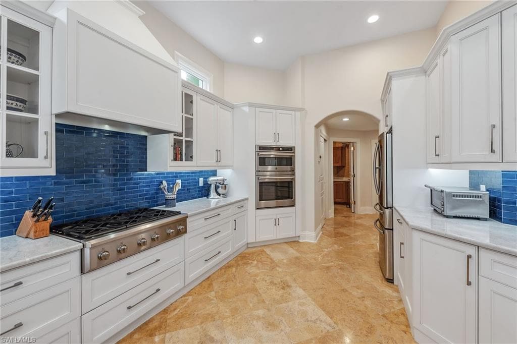 8604 Majorca Ln, Naples, FL 34114-16