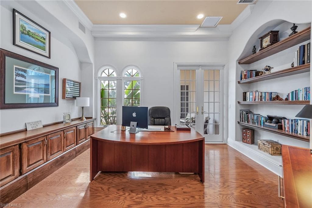 8604 Majorca Ln, Naples, FL 34114-28