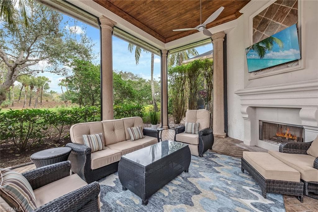 8604 Majorca Ln, Naples, FL 34114-41