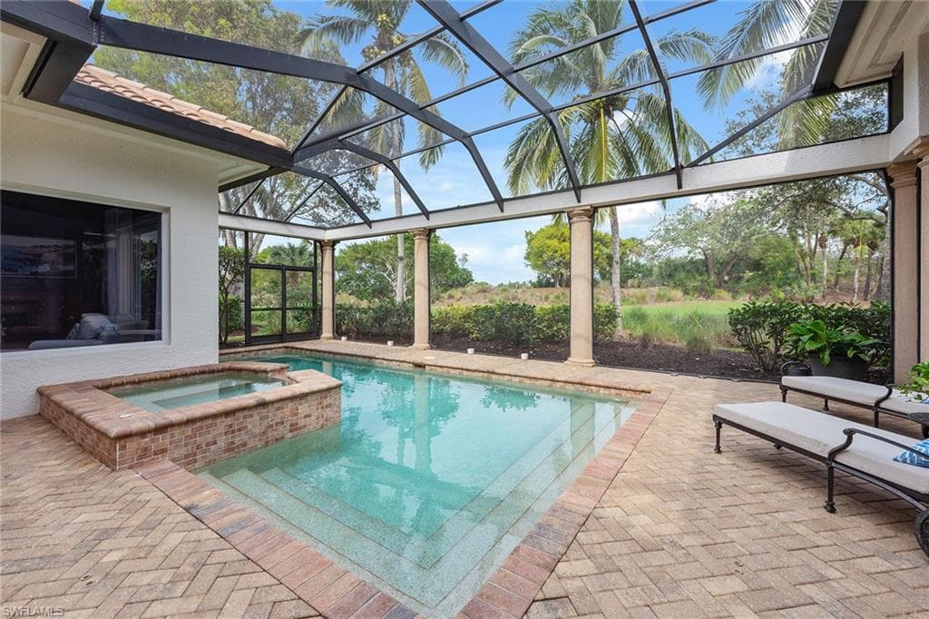 8604 Majorca Ln, Naples, FL 34114-45