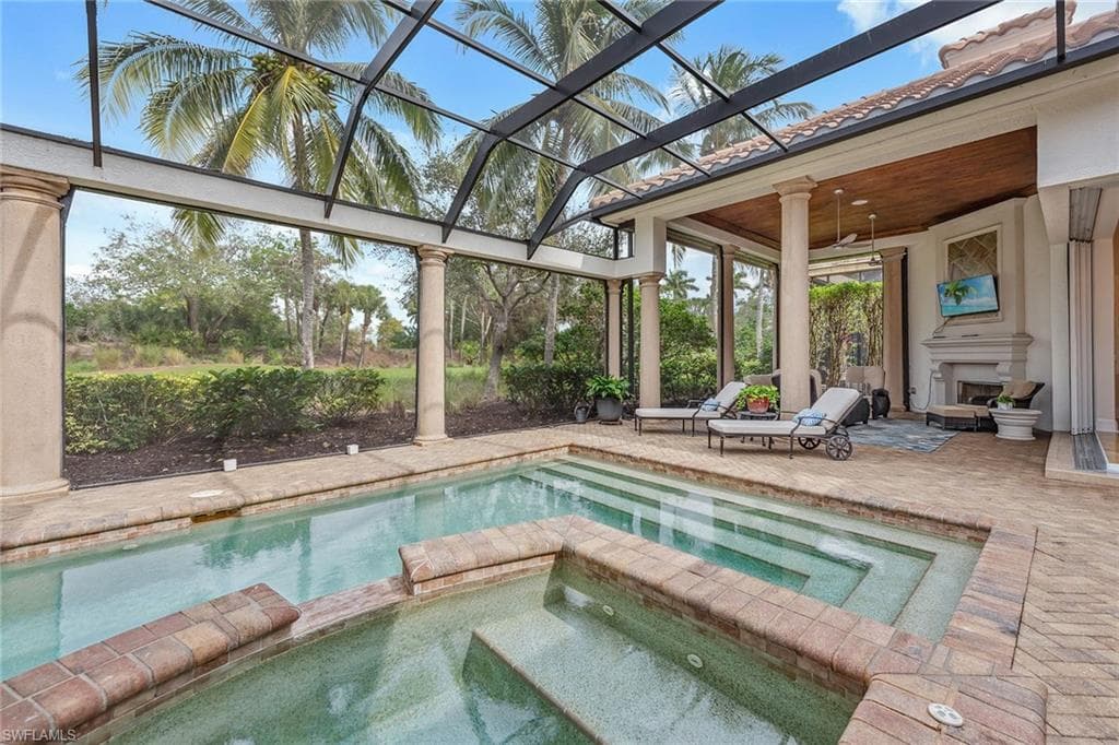 8604 Majorca Ln, Naples, FL 34114-47