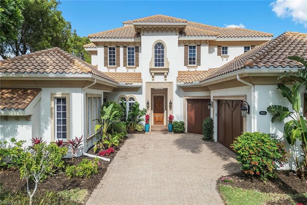 8604 Majorca Ln, Naples, FL 34114-3
