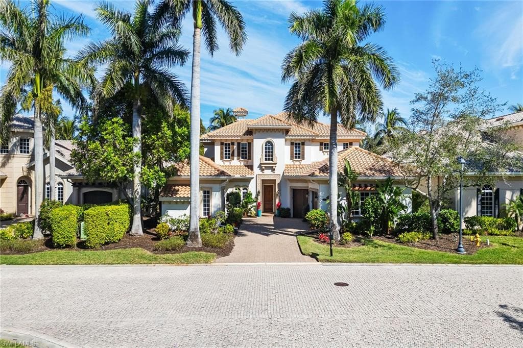 8604 Majorca Ln, Naples, FL 34114-5