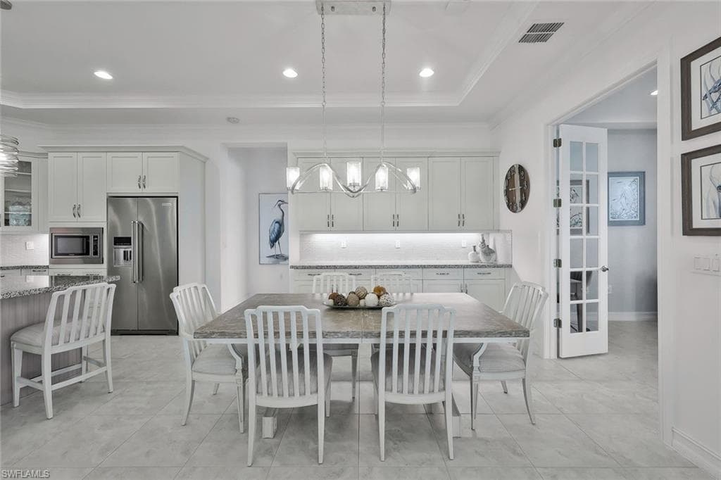 2505 Breakwater Way 3102, Naples, FL 34112-9