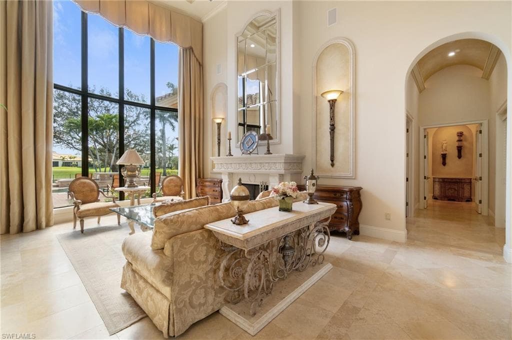 5900 Burnham Rd, Naples, FL 34119-12