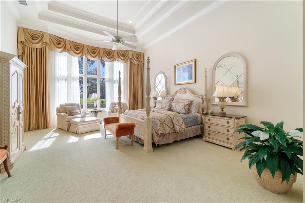 5900 Burnham Rd, Naples, FL 34119-25