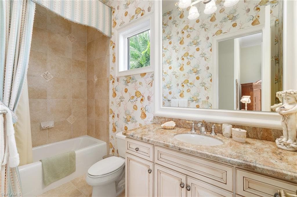 5900 Burnham Rd, Naples, FL 34119-36