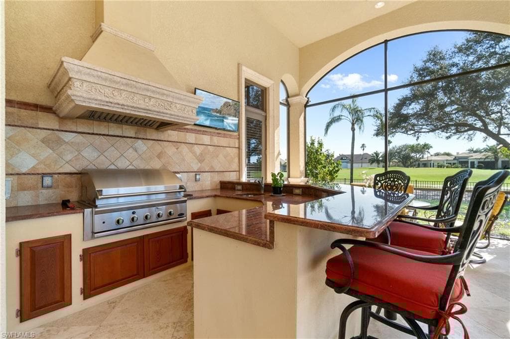 5900 Burnham Rd, Naples, FL 34119-38