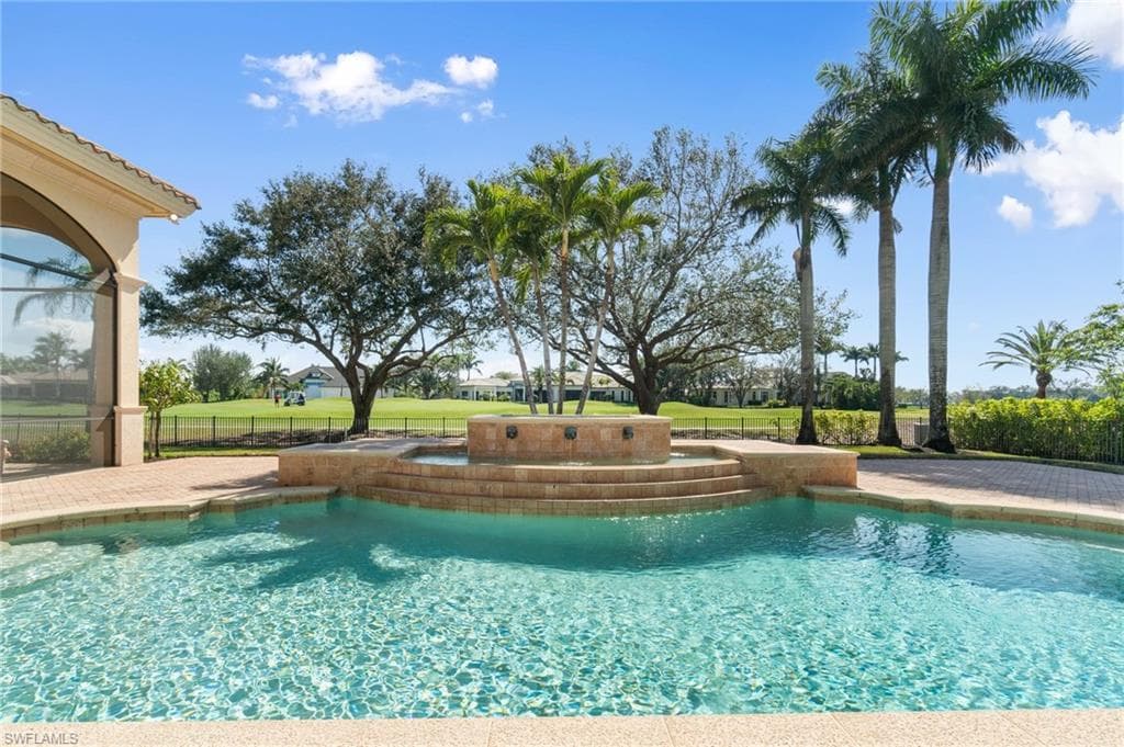 5900 Burnham Rd, Naples, FL 34119-42