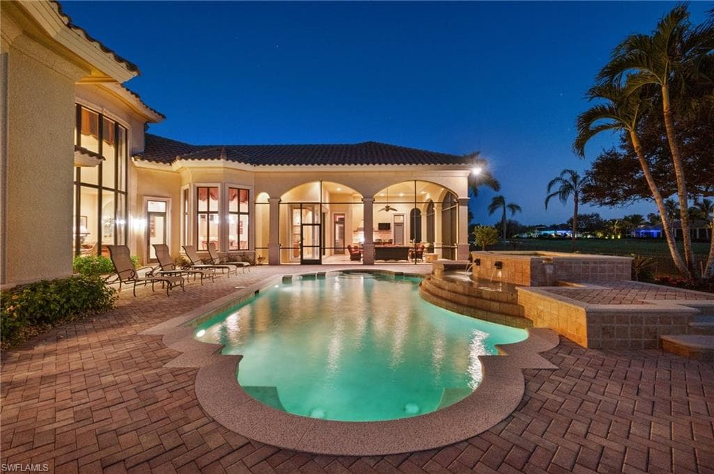 5900 Burnham Rd, Naples, FL 34119-45