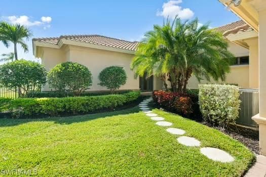 5900 Burnham Rd, Naples, FL 34119-8
