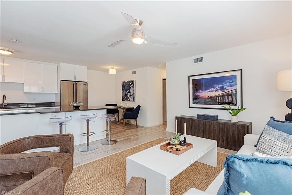 545 Broad Ave S 545, Naples, FL 34102-4