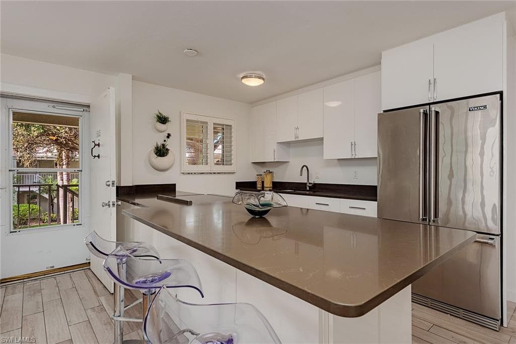 545 Broad Ave S 545, Naples, FL 34102-5