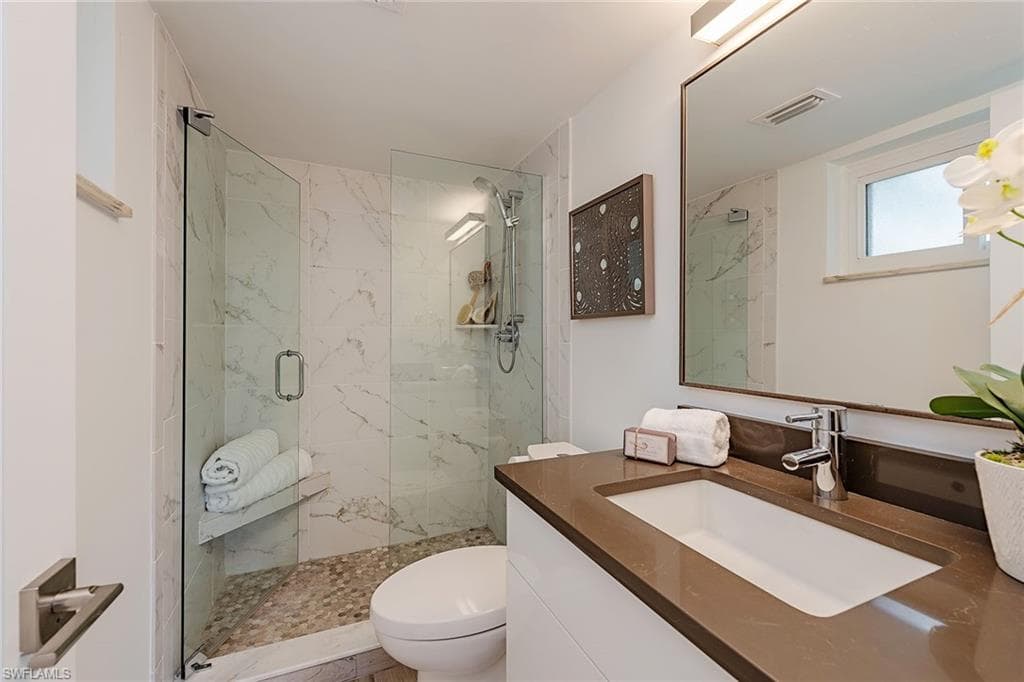 545 Broad Ave S 545, Naples, FL 34102-7