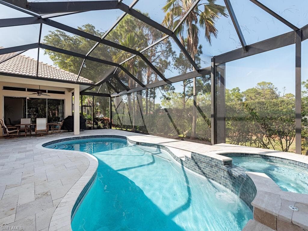 657 Soliel Dr, Naples, Fl 34110-17