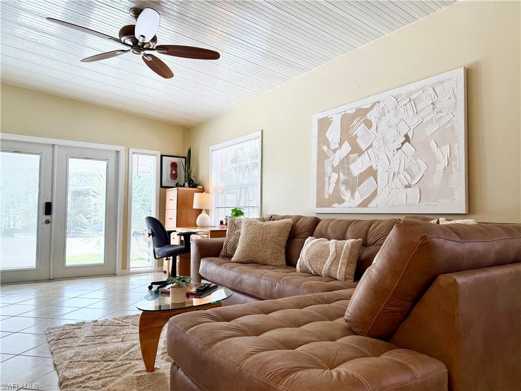 159 Cheetah Dr 159, Naples, FL 34114-10