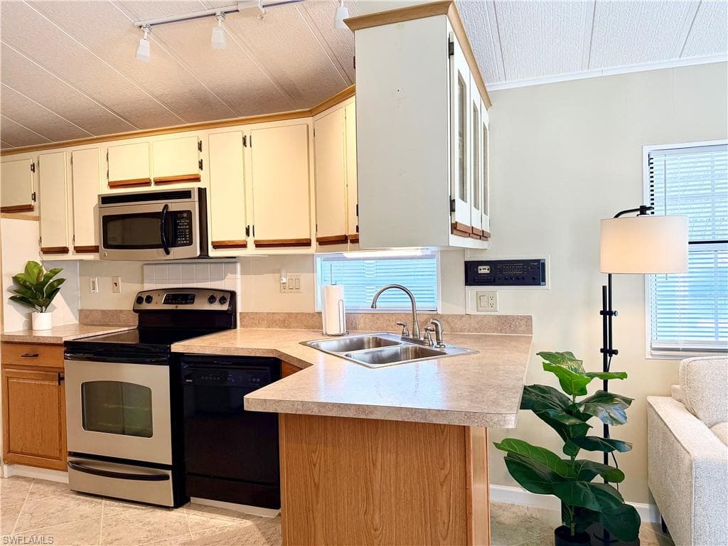 159 Cheetah Dr 159, Naples, FL 34114-21