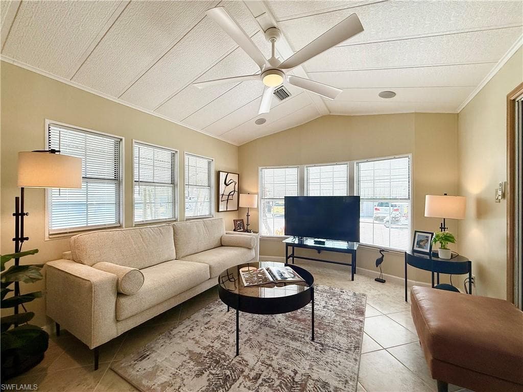 159 Cheetah Dr 159, Naples, FL 34114-28