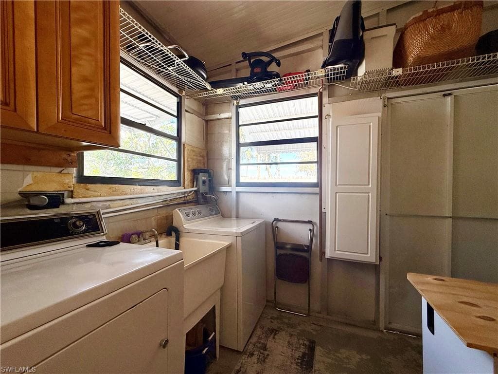 159 Cheetah Dr 159, Naples, FL 34114-35