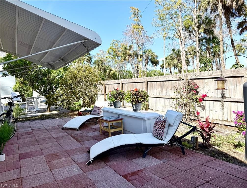 159 Cheetah Dr 159, Naples, FL 34114-6