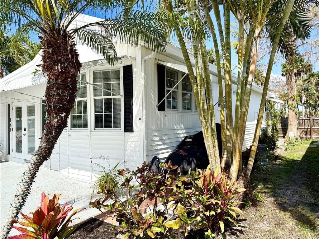 159 Cheetah Dr 159, Naples, FL 34114-7