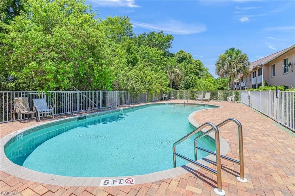 5470 16th Pl SW 108, Naples, FL 34116-12