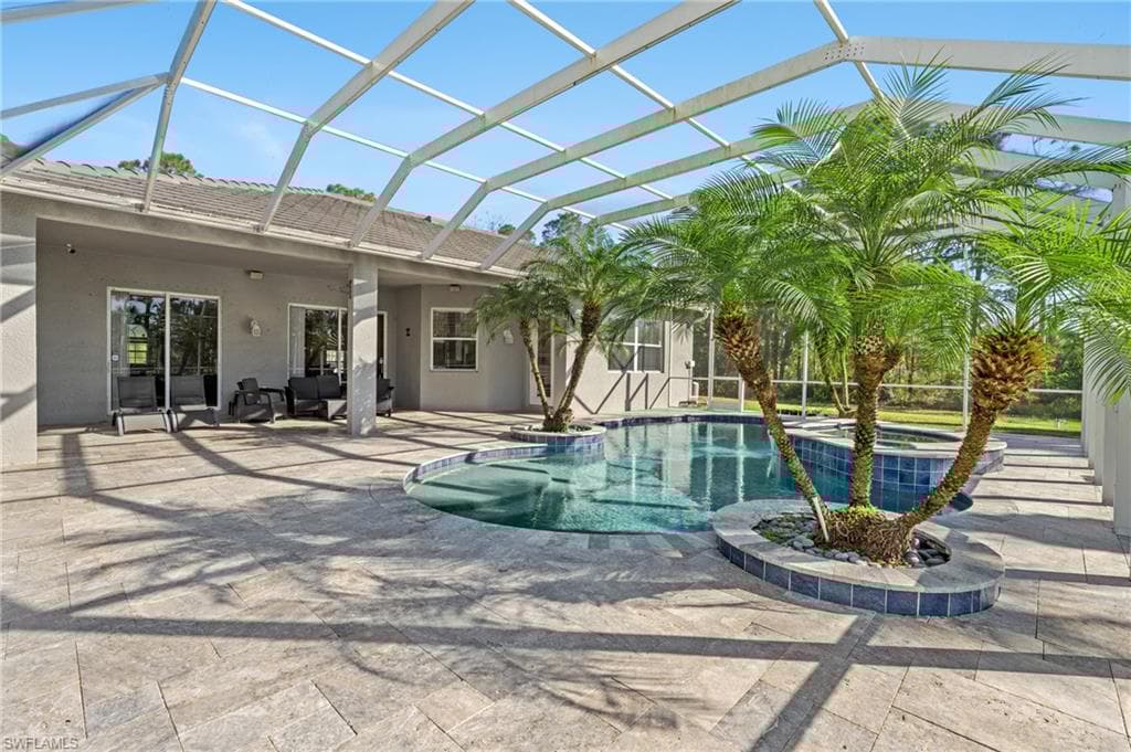 1161 16th St NE, Naples, FL 34120-29