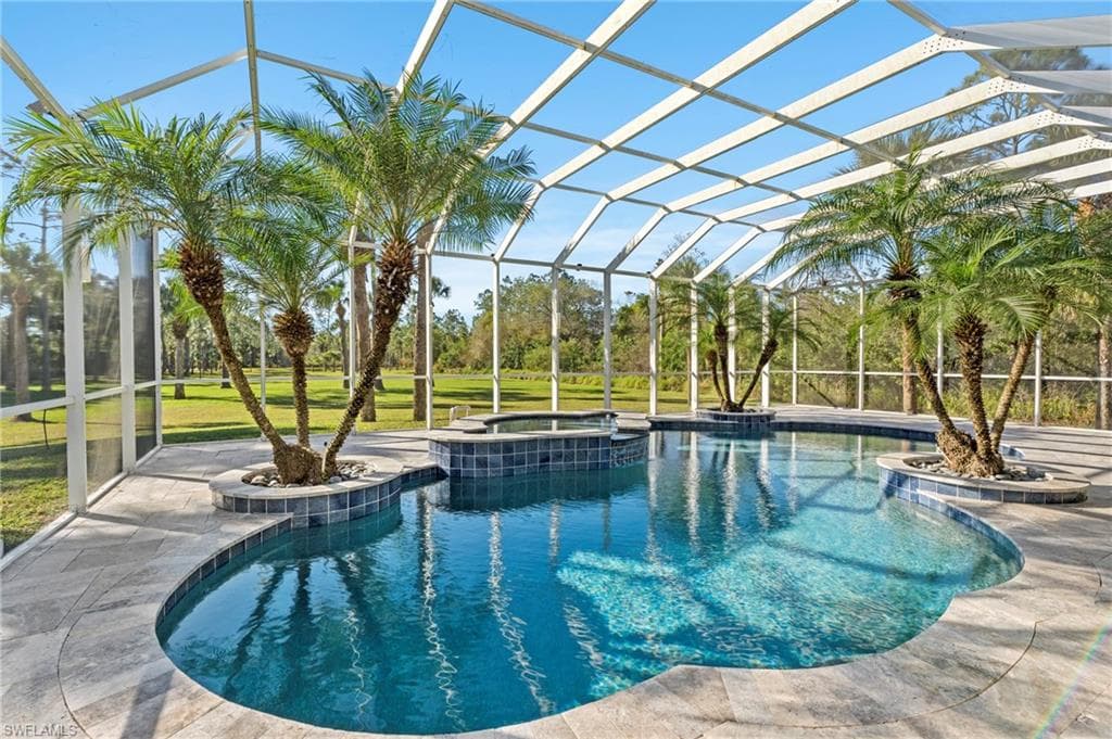 1161 16th St NE, Naples, FL 34120-32