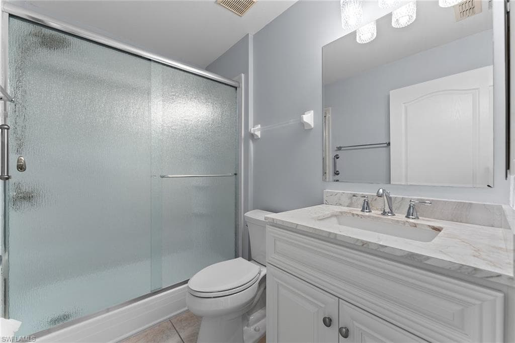 1356 Mainsail Dr 1422, Naples, FL 34114-15