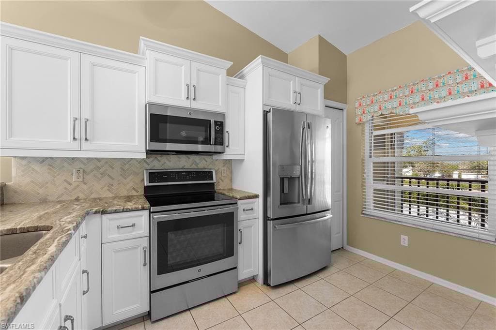 1356 Mainsail Dr 1422, Naples, FL 34114-5
