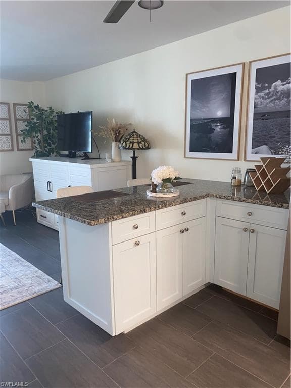 3 Bluebill Ave 211, Naples, FL 34108-11