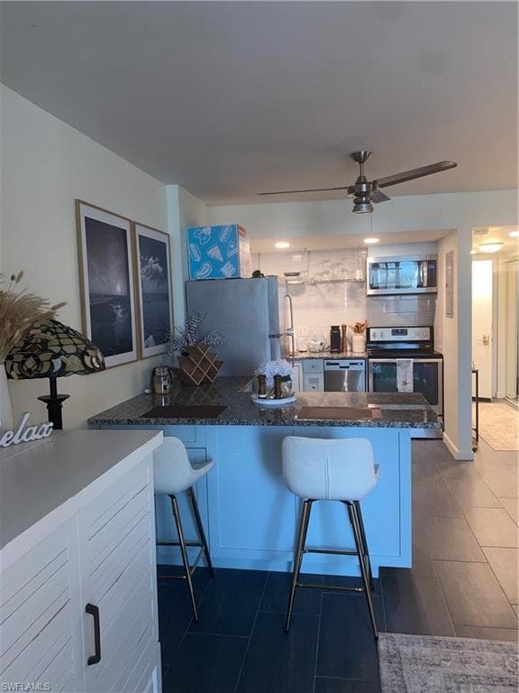 3 Bluebill Ave 211, Naples, FL 34108-6