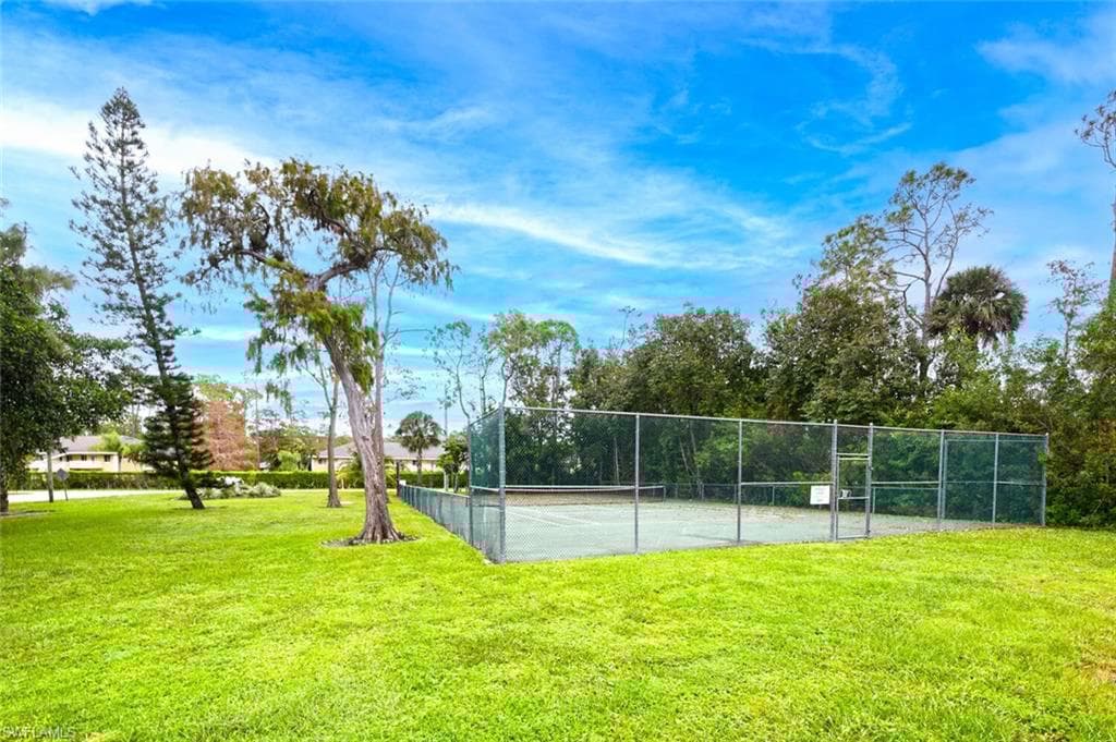 5685 Whitaker Rd C204, Naples, FL 34112-3
