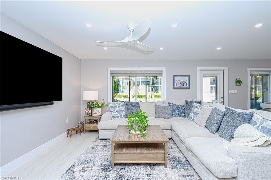 1377 Chesapeake Ave A3, Naples, FL 34102-10