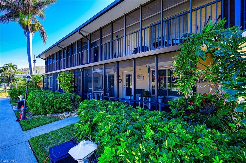 1377 Chesapeake Ave A3, Naples, FL 34102-17