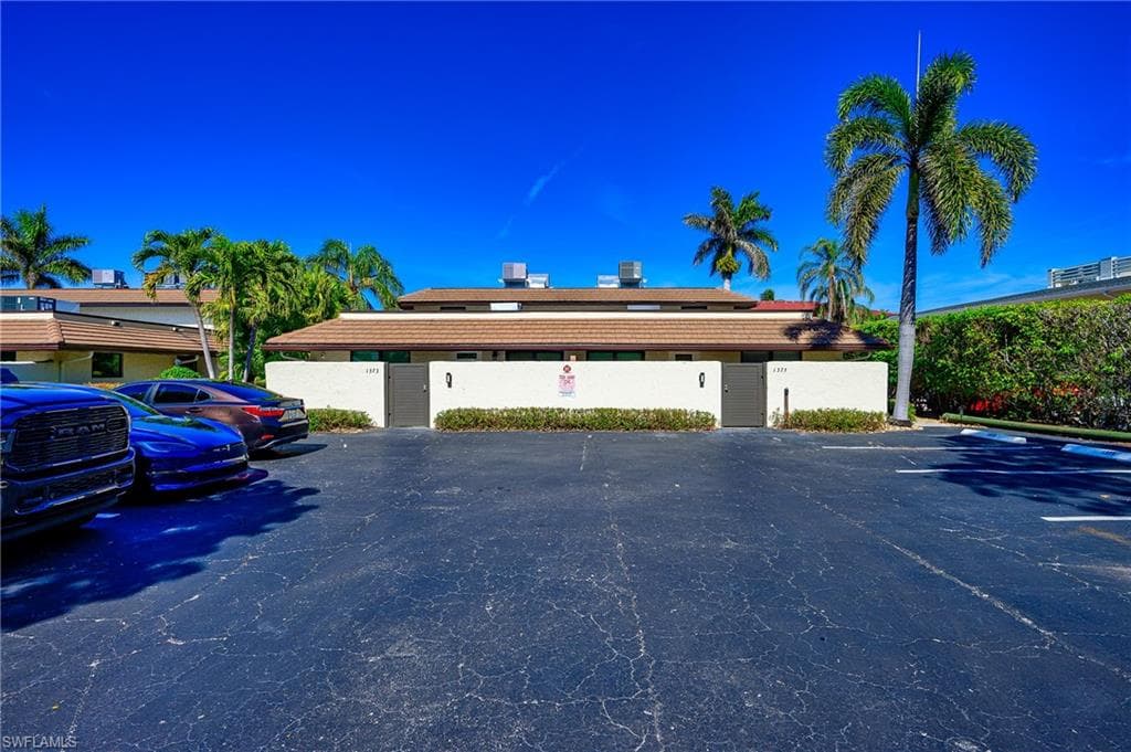 1377 Chesapeake Ave A3, Naples, FL 34102-18