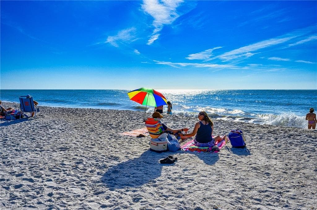 1377 Chesapeake Ave A3, Naples, FL 34102-35