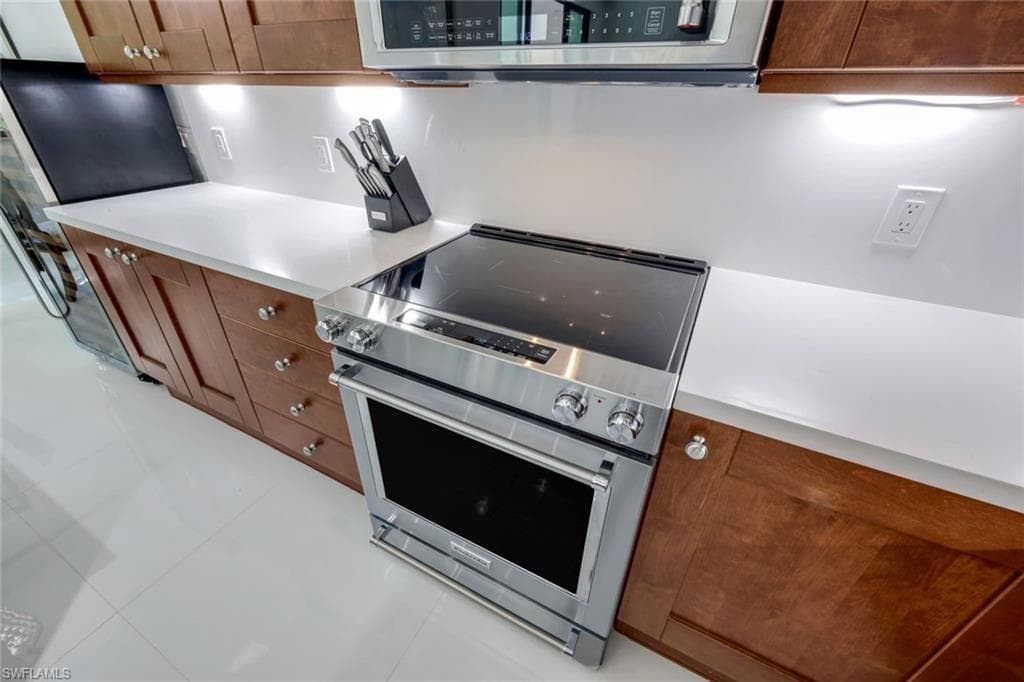 1035 Sandpiper St F103, Naples, FL 34102-11