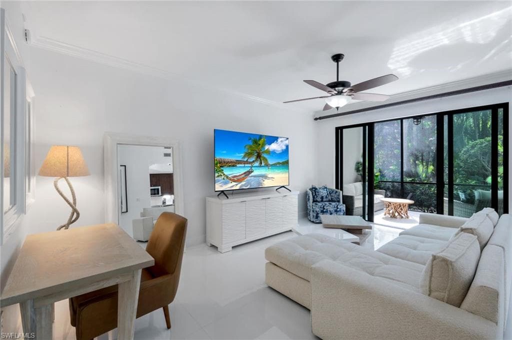 1035 Sandpiper St F103, Naples, FL 34102-3