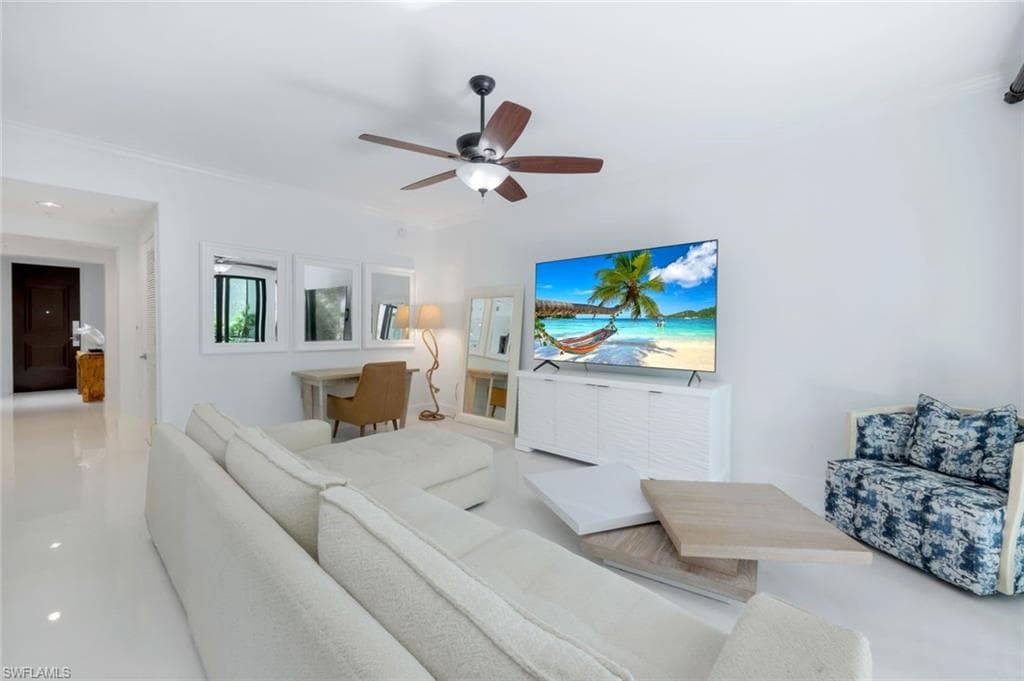 1035 Sandpiper St F103, Naples, FL 34102-4