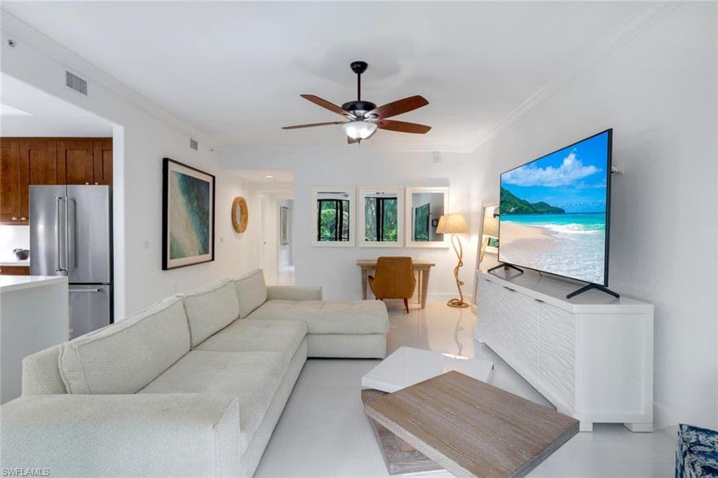 1035 Sandpiper St F103, Naples, FL 34102-5