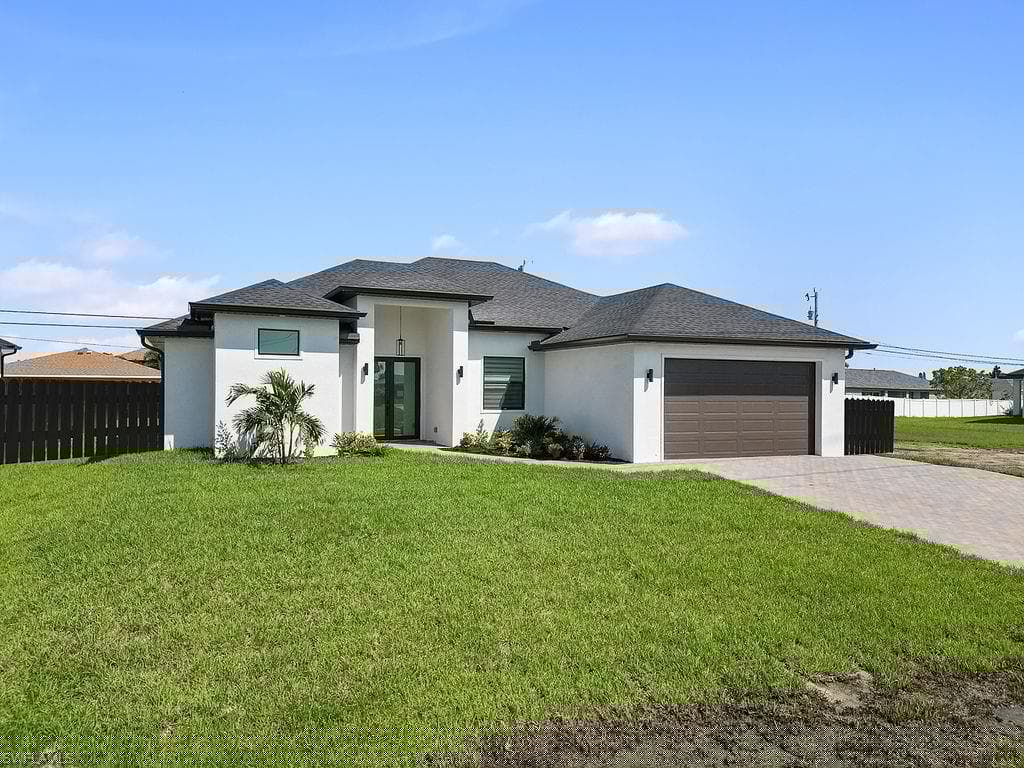 2304 Kismet Pkwy W, Cape Coral, FL 33993-1