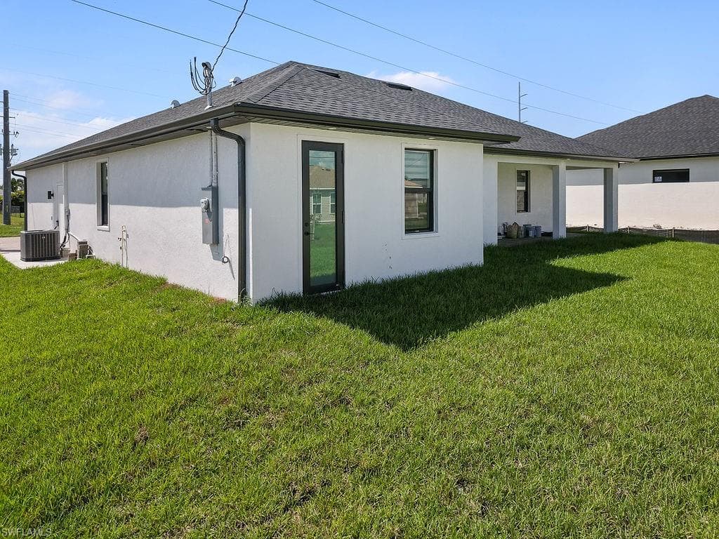 2304 Kismet Pkwy W, Cape Coral, FL 33993-34