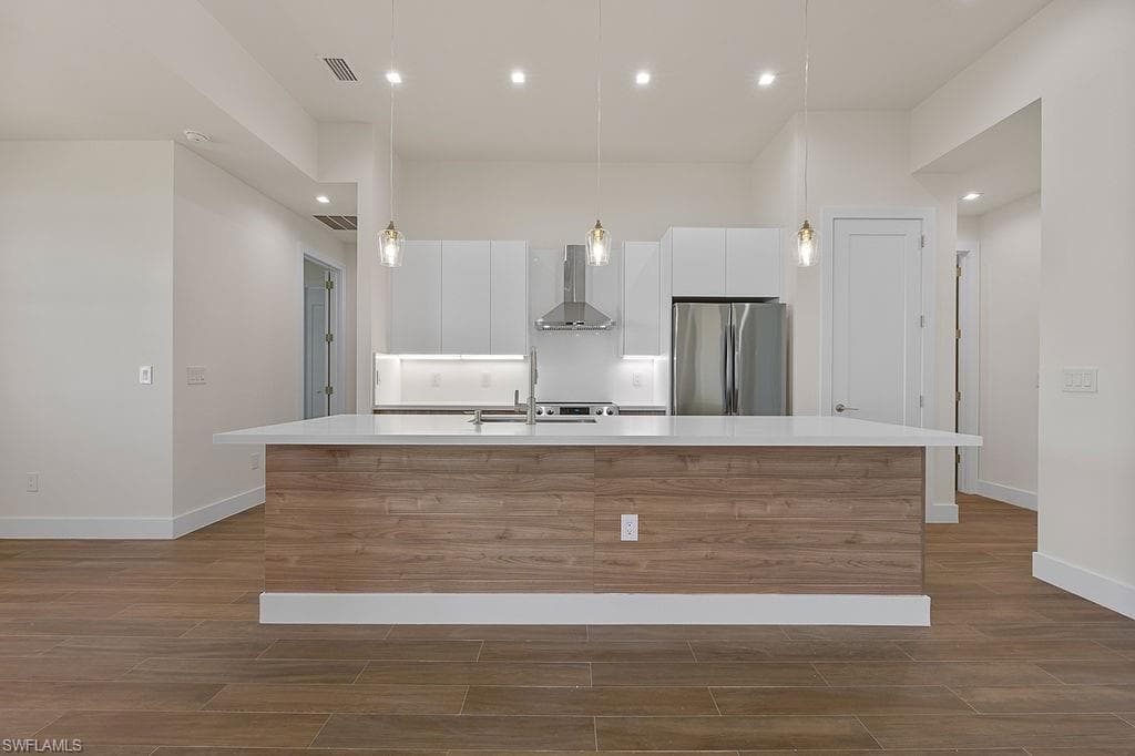 2304 Kismet Pkwy W, Cape Coral, FL 33993-6