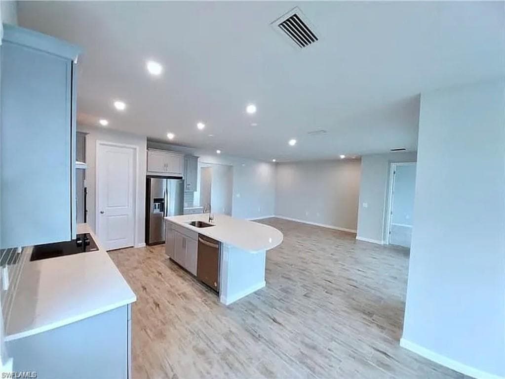 4551 Arboretum Cir 203, Naples, FL 34112-9