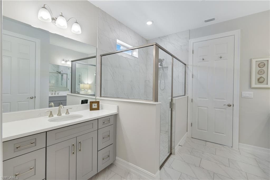 28025 Seasons Tide Ave, Bonita Springs, FL 34135-17